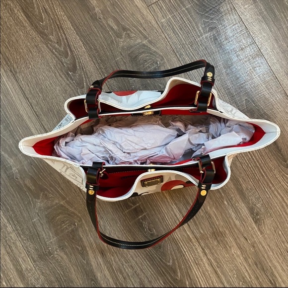 NWOT Dooney Disney Minnie & Mickey in Paris Flynn - Picture 3 of 11